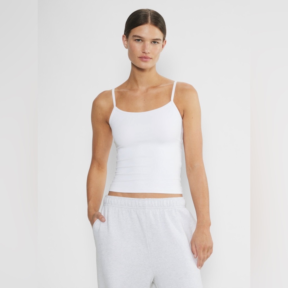 Aritzia Golden BUTTER Essential Cropped Camisole